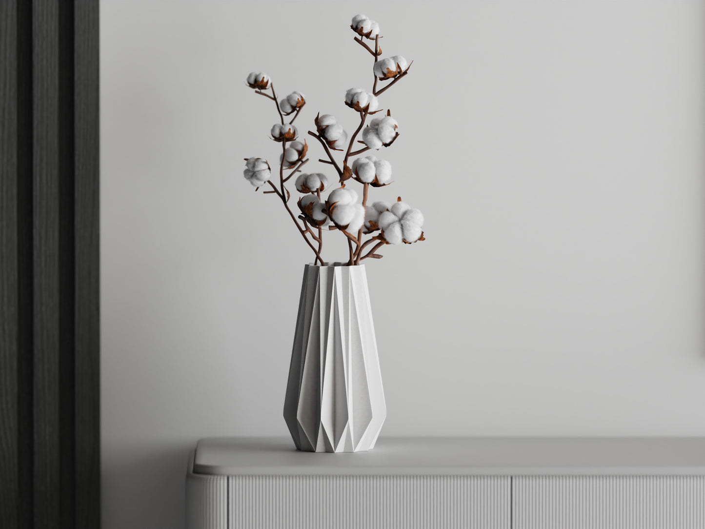 Ribs Triangle Vase