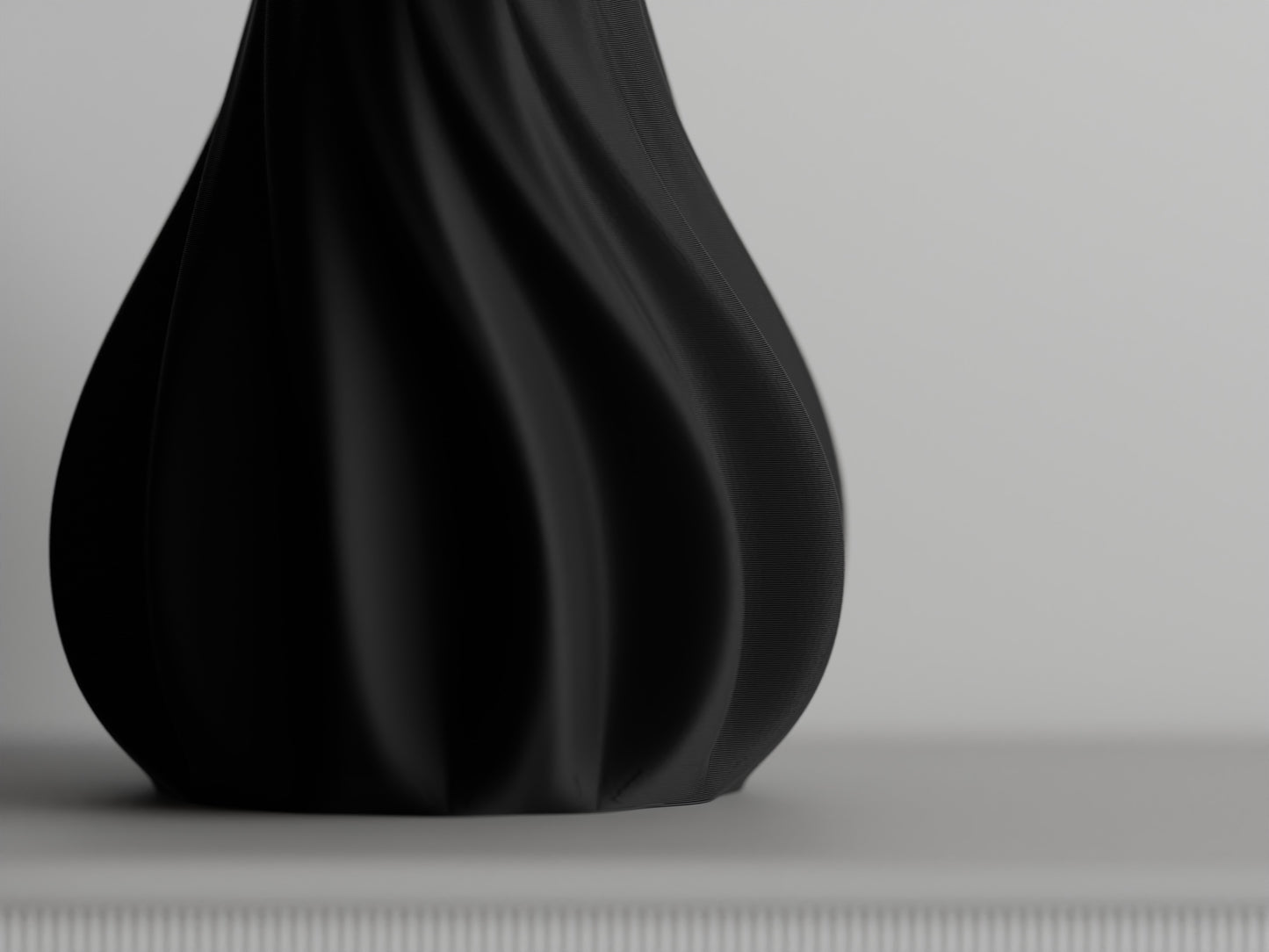Ribs Twist Low Vase